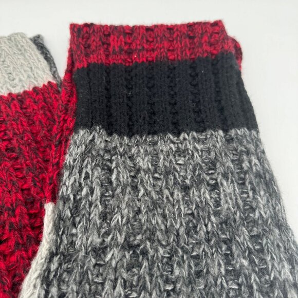 Woman’s scarf acrylic soft warm cozy red black white gray scarf - Picture 3 of 6